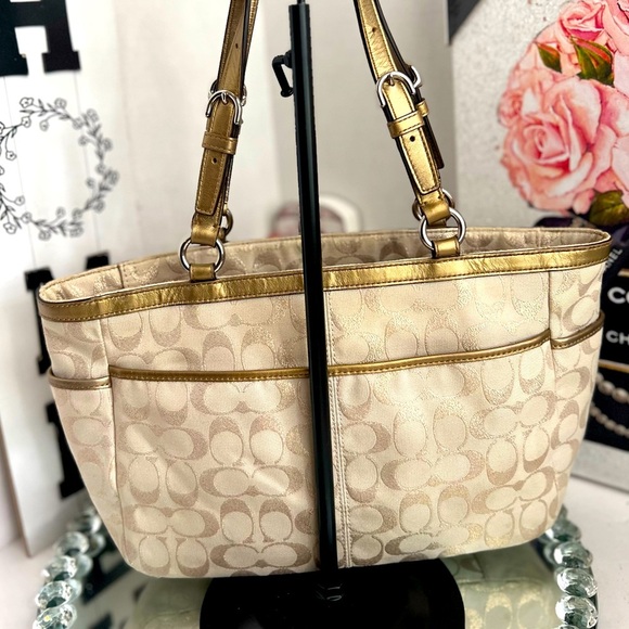 Coach Gallery Lurex East/West gold Metallic canvas and leather tote bag - Picture 6 of 12